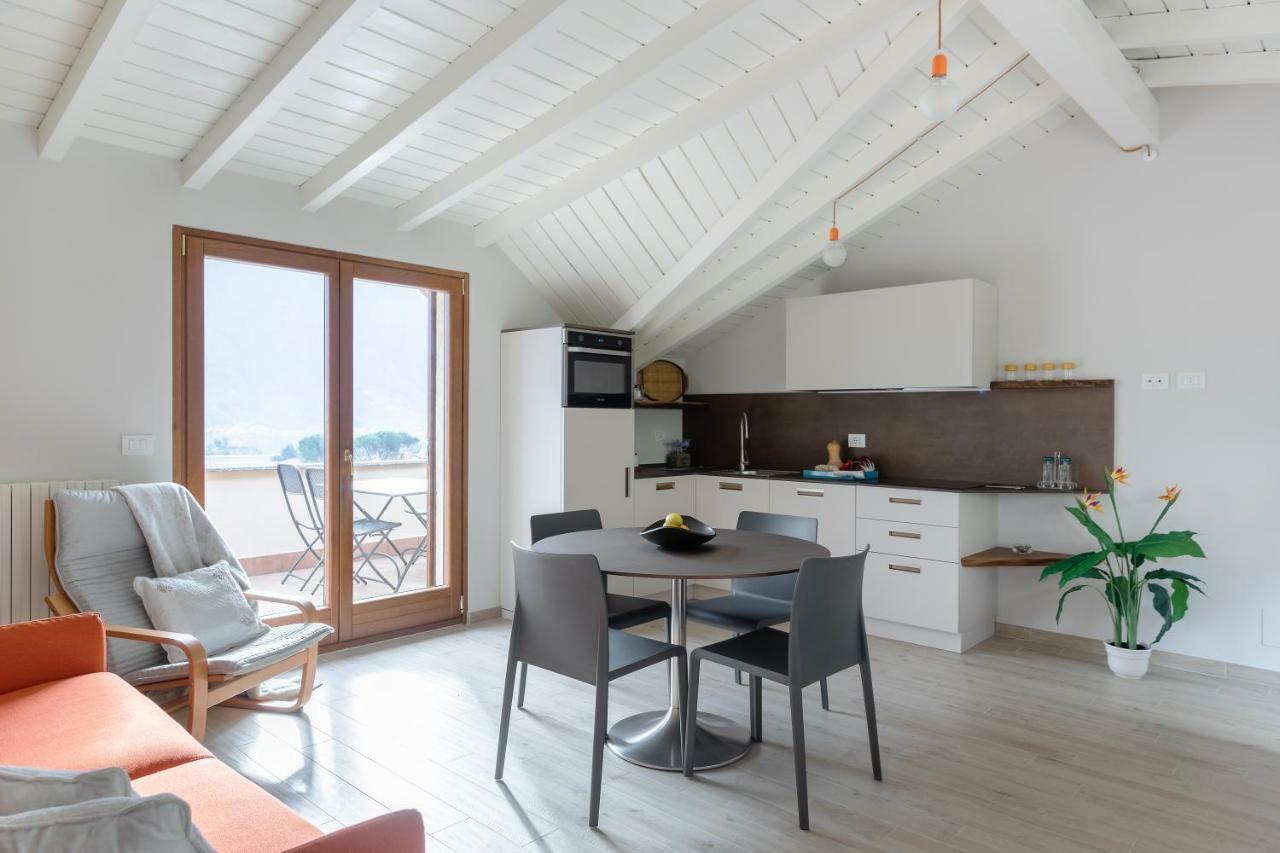 Mansarda I Cipressi Apartment Lenno Exterior photo